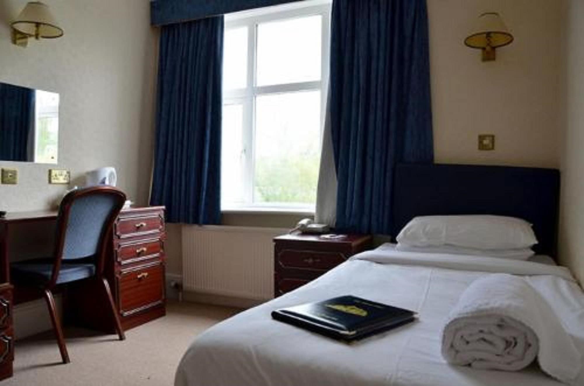 Uno Hotel Thames Maidenhead Eksteriør bilde