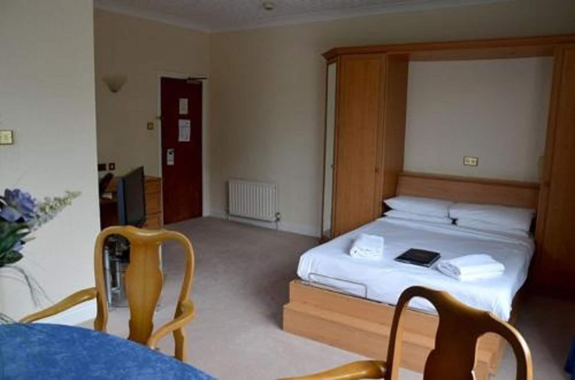 Uno Hotel Thames Maidenhead Eksteriør bilde