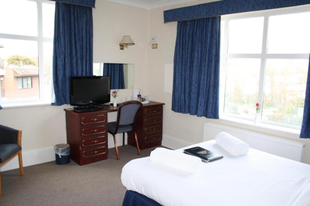 Uno Hotel Thames Maidenhead Eksteriør bilde