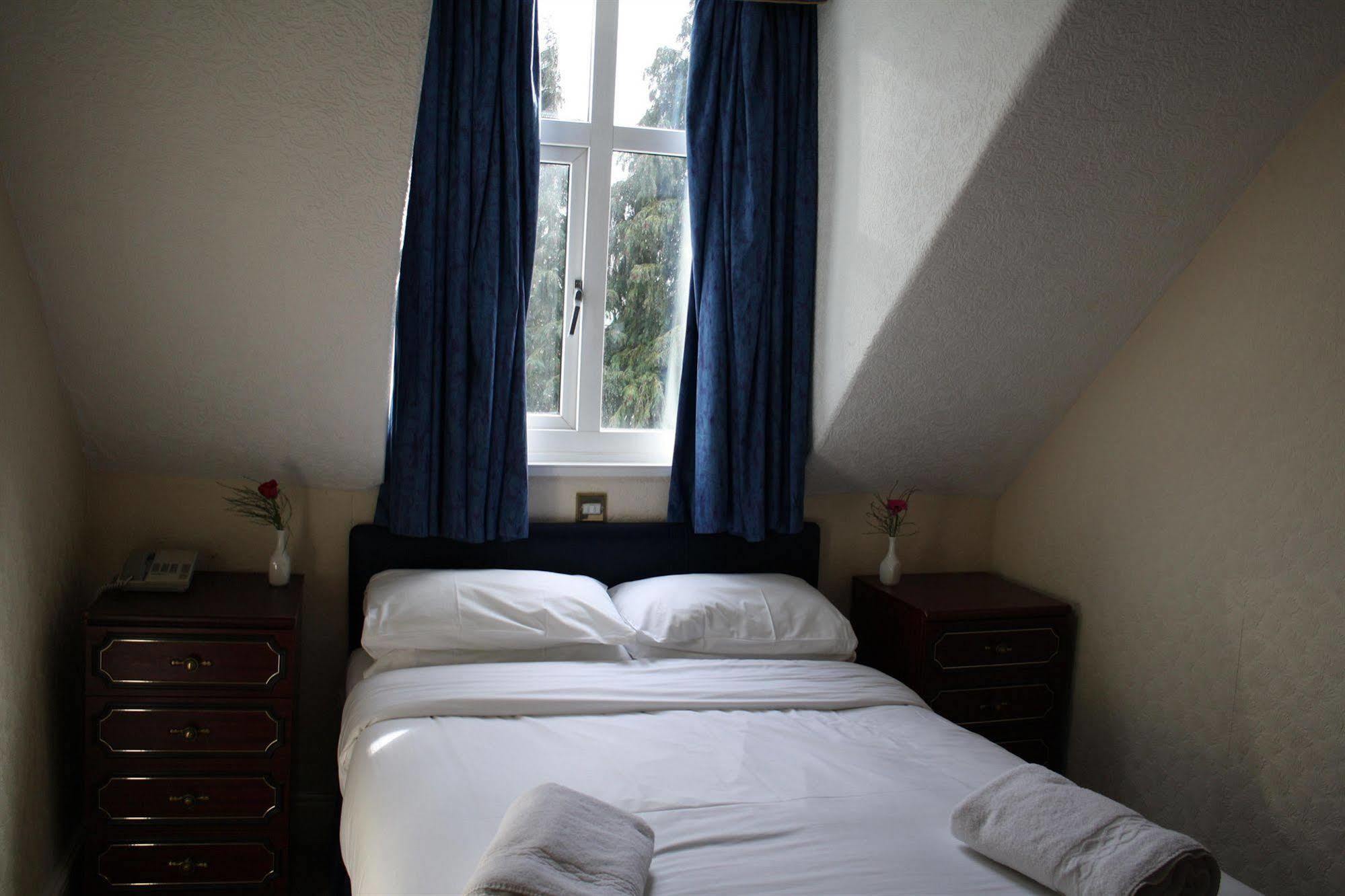 Uno Hotel Thames Maidenhead Eksteriør bilde